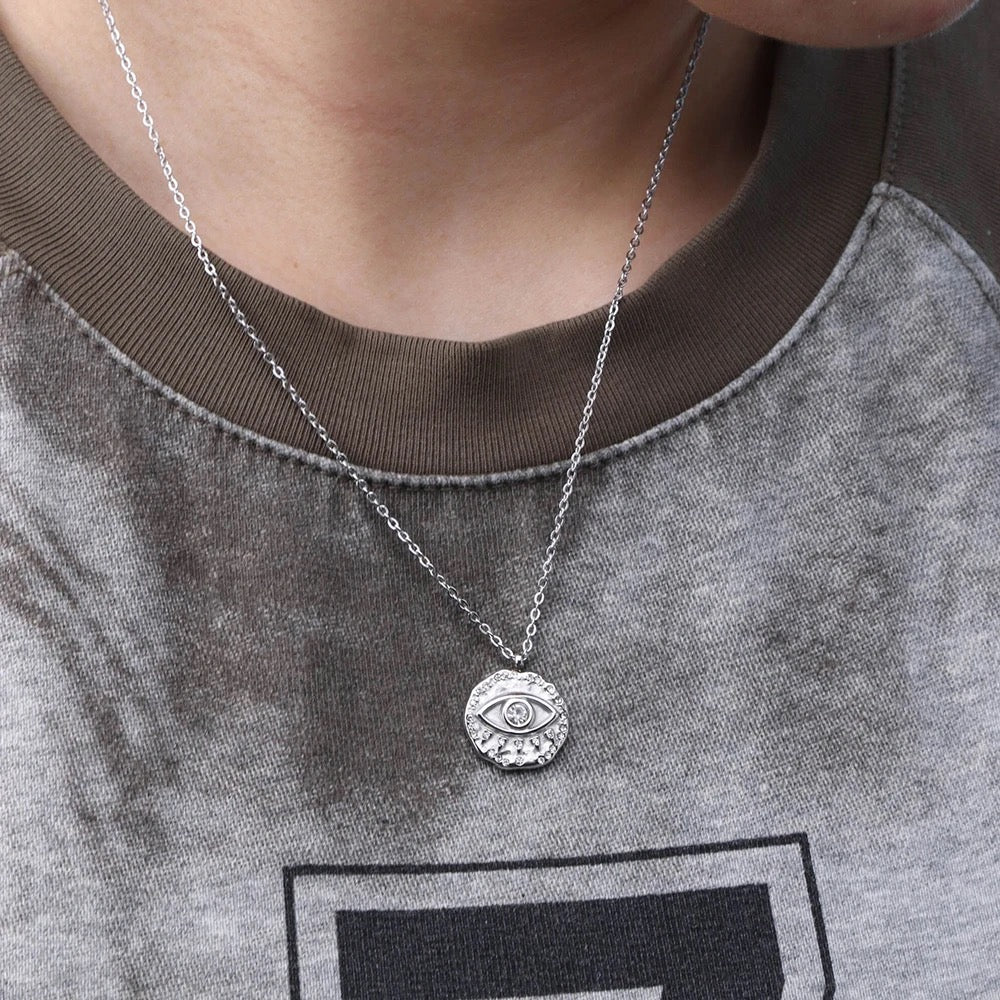 EVIL EYE ХҮЗҮҮНИЙ ЗҮҮЛТ