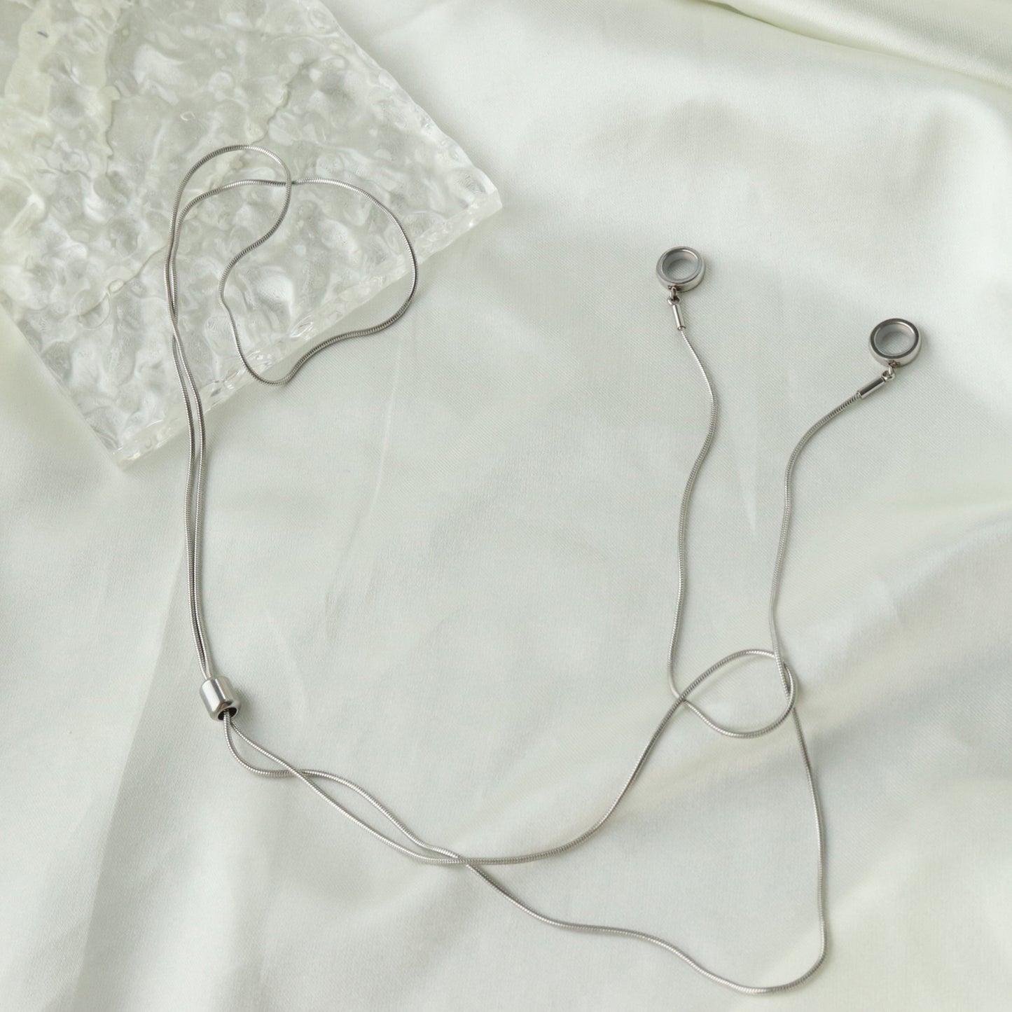 EARPHONE NECKLACE