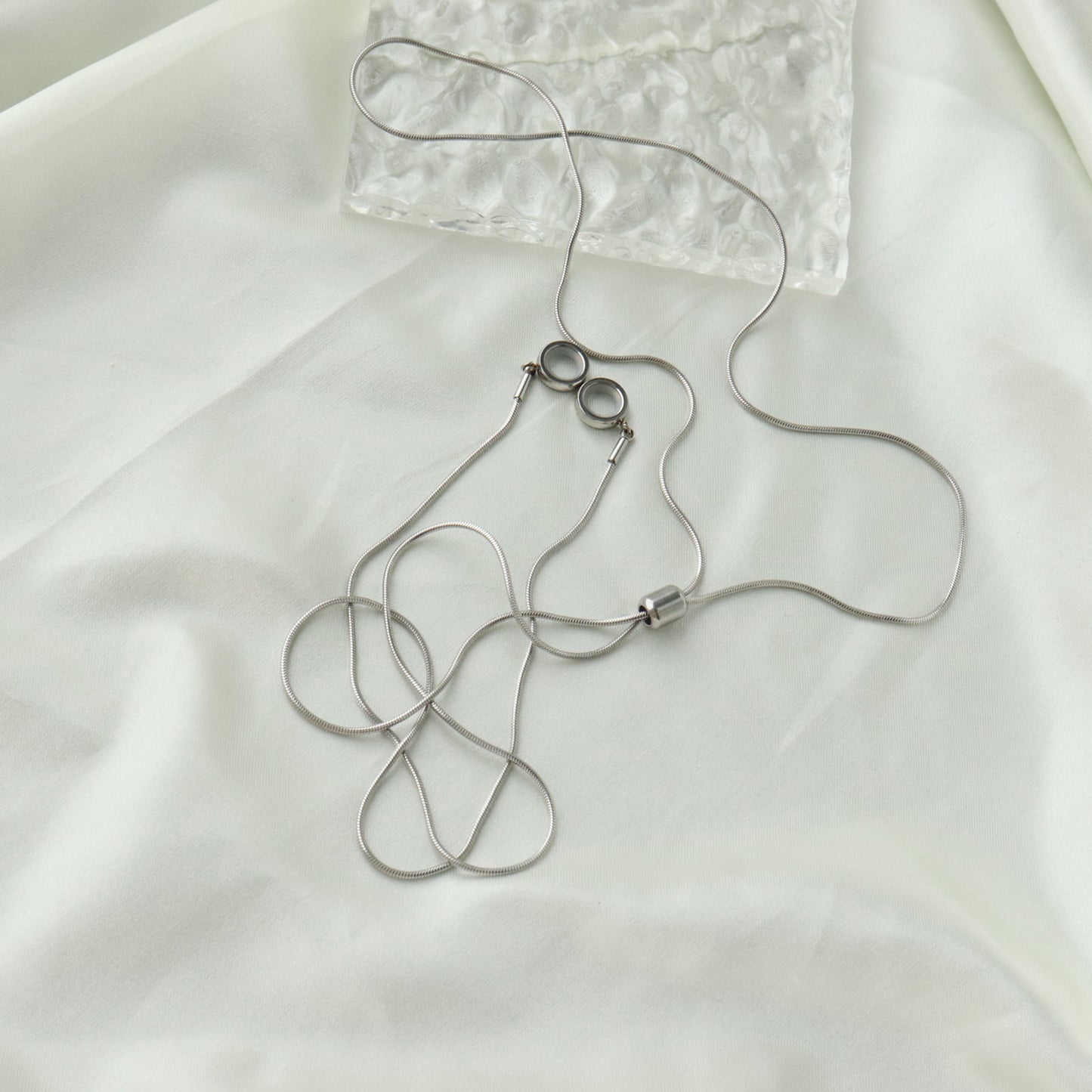 EARPHONE NECKLACE